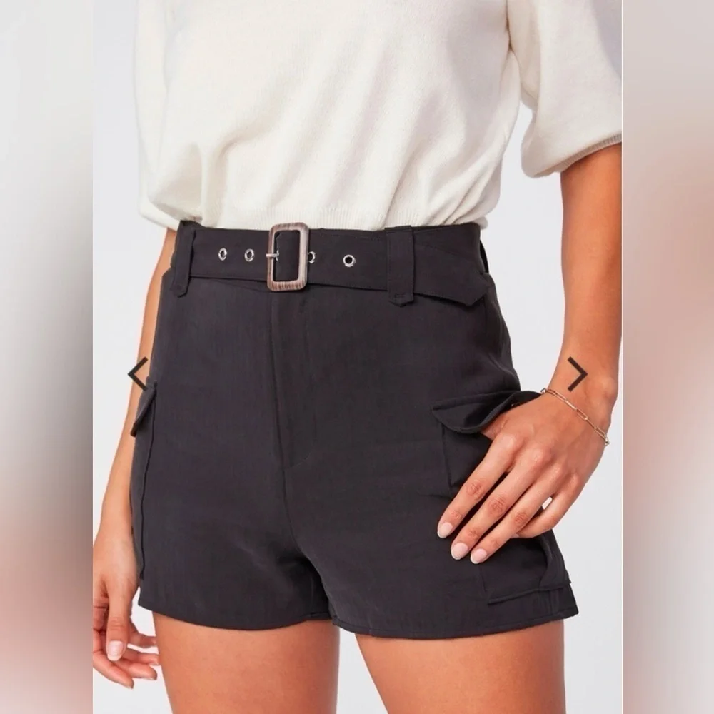 Paige Denim Carolina Belted Black Shorts 💕